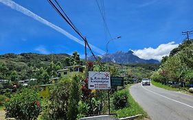 Ren-Hana Kundasang
